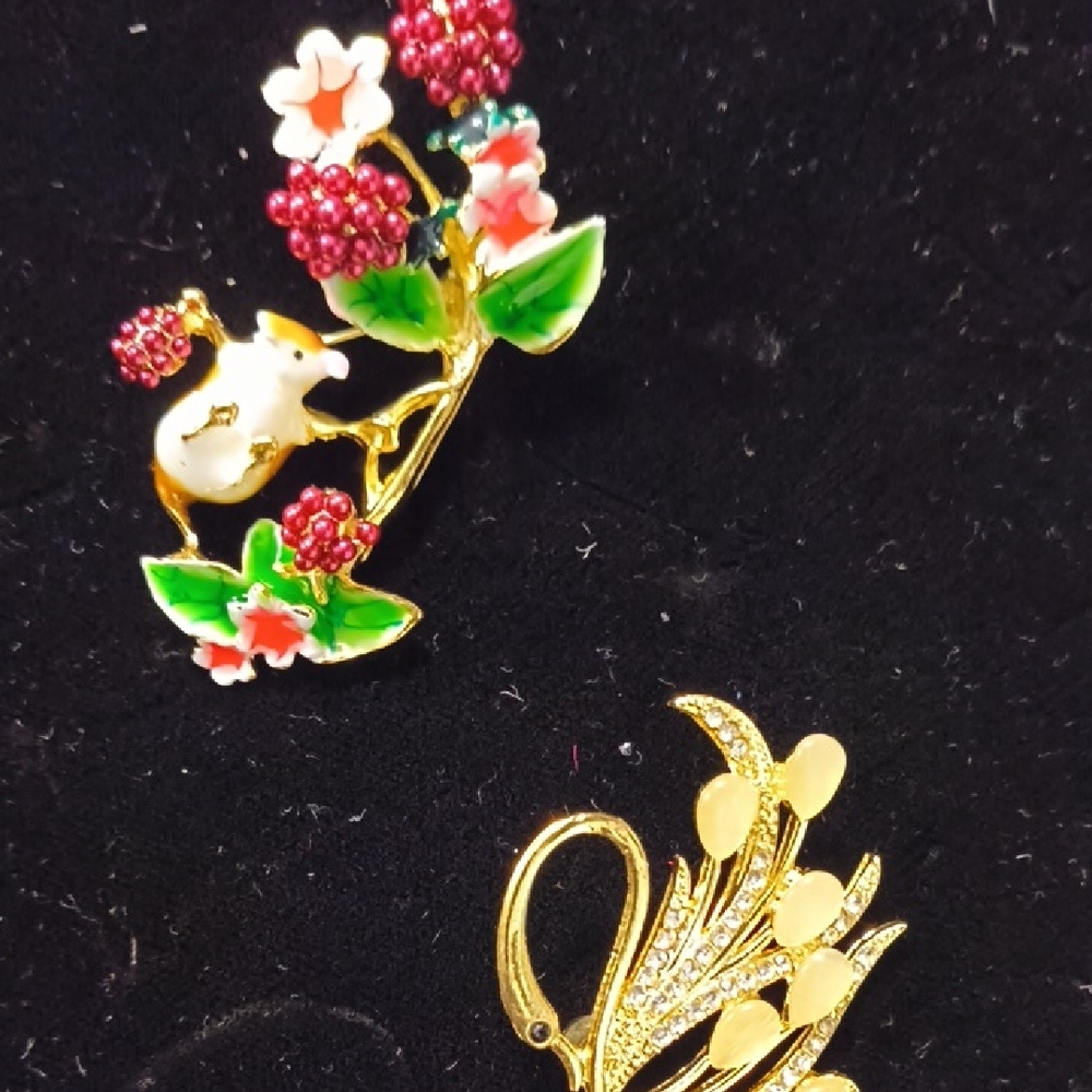 Charming Floral and Swan Brooch Set - Gold, Green, and Pink